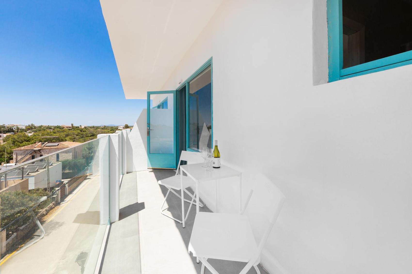 Hostal Cala Llombards 외부 사진
